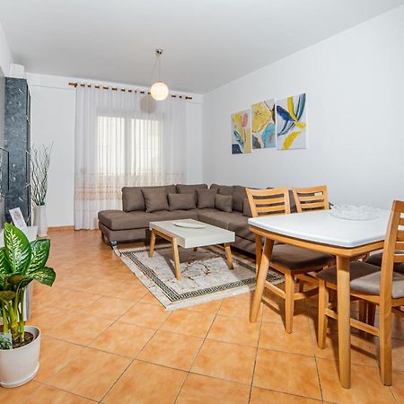 Ajla Apartment Durrës Zewnętrze zdjęcie