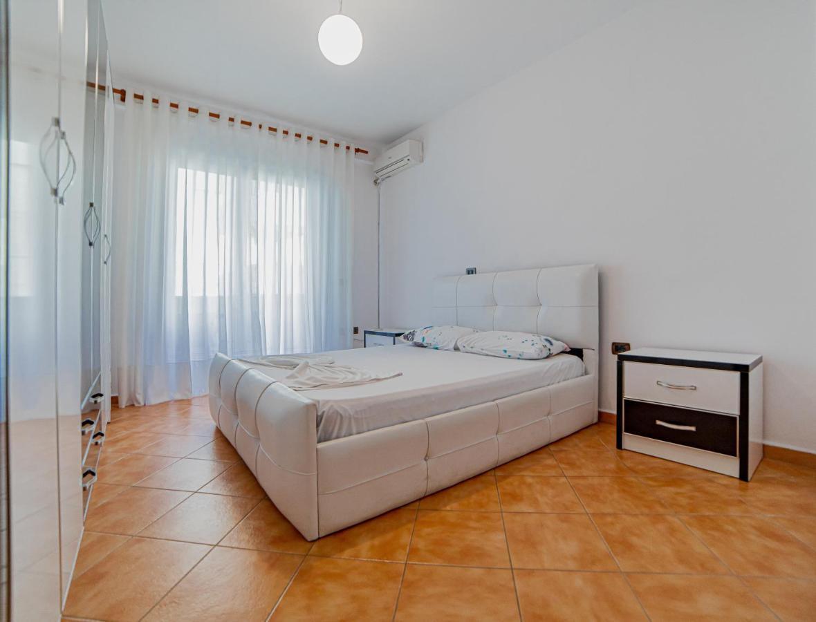 Ajla Apartment Durrës Zewnętrze zdjęcie