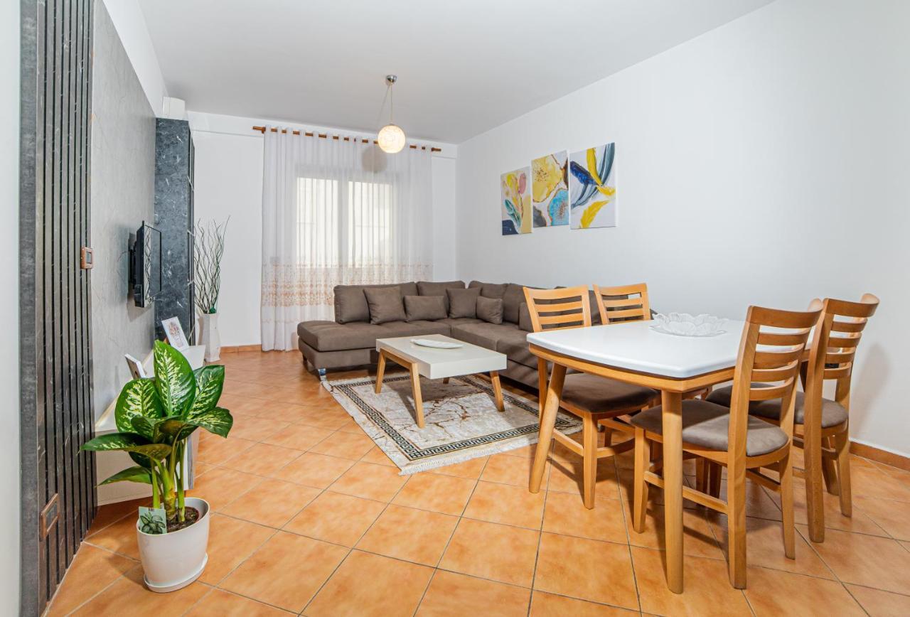 Ajla Apartment Durrës Zewnętrze zdjęcie