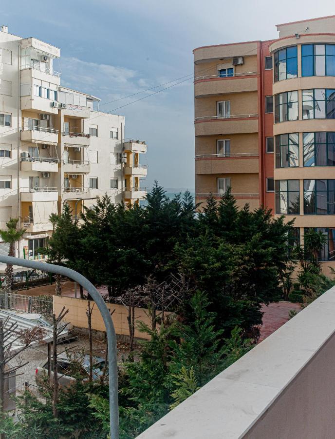 Ajla Apartment Durrës Zewnętrze zdjęcie