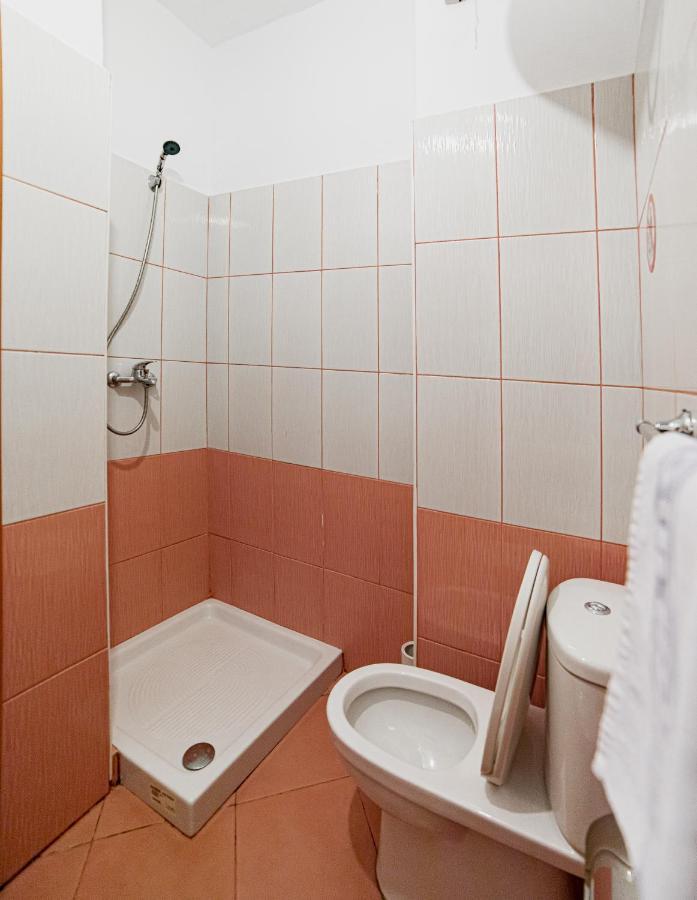 Ajla Apartment Durrës Zewnętrze zdjęcie